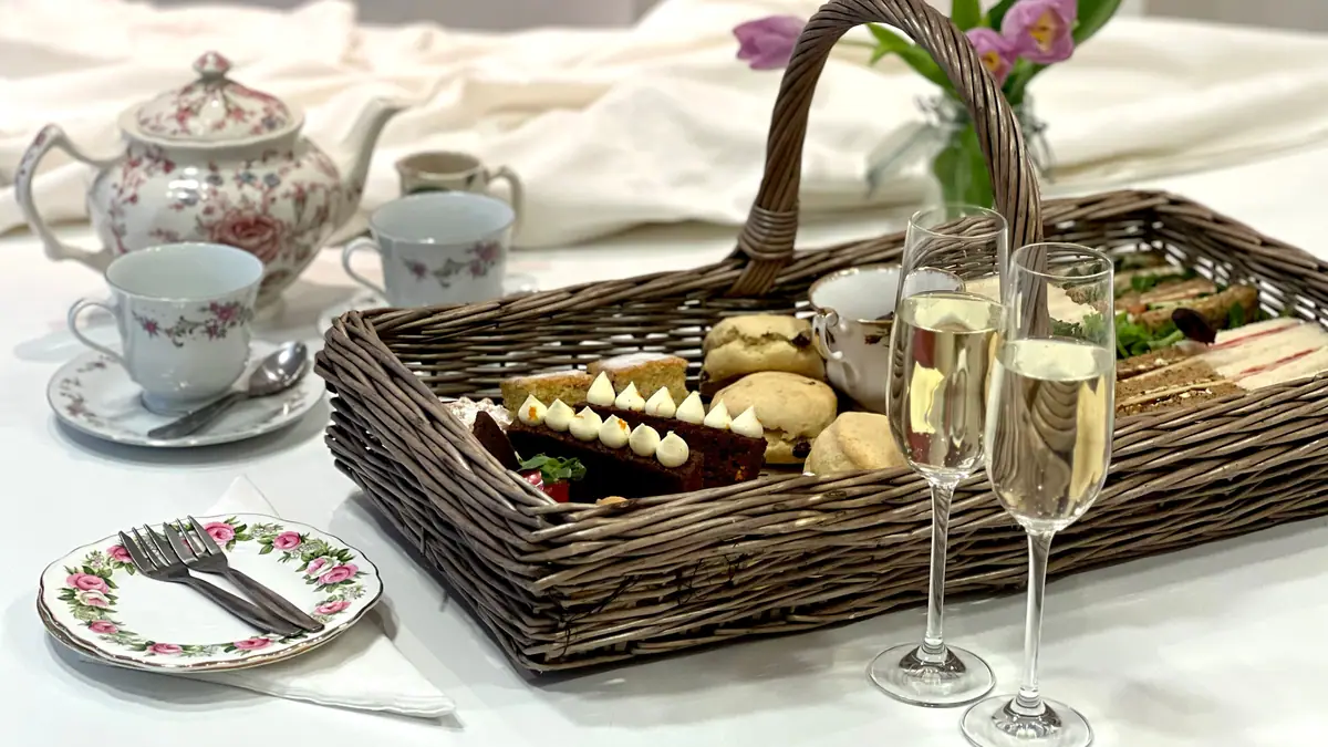 Esme's Tea Rooms – cake shop in Brockenhurst, Lymington